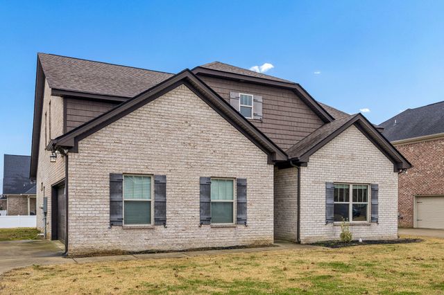605 Eagleview Dr, Eagleville, TN 37060