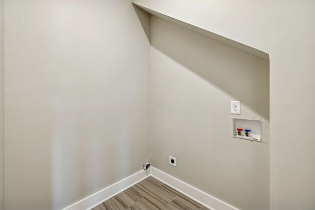 605 Eagleview Dr, Eagleville, TN 37060