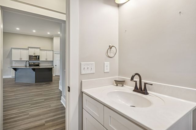 605 Eagleview Dr, Eagleville, TN 37060