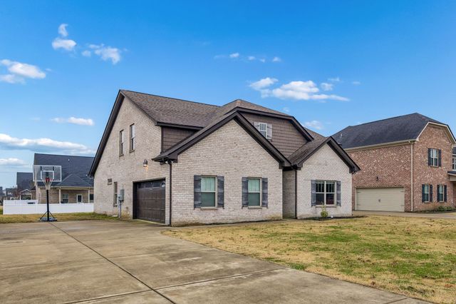 605 Eagleview Dr, Eagleville, TN 37060