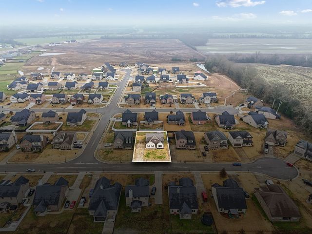 605 Eagleview Dr, Eagleville, TN 37060