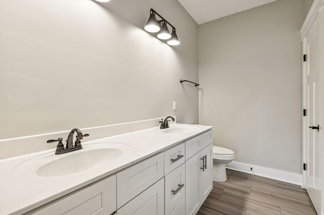 605 Eagleview Dr, Eagleville, TN 37060