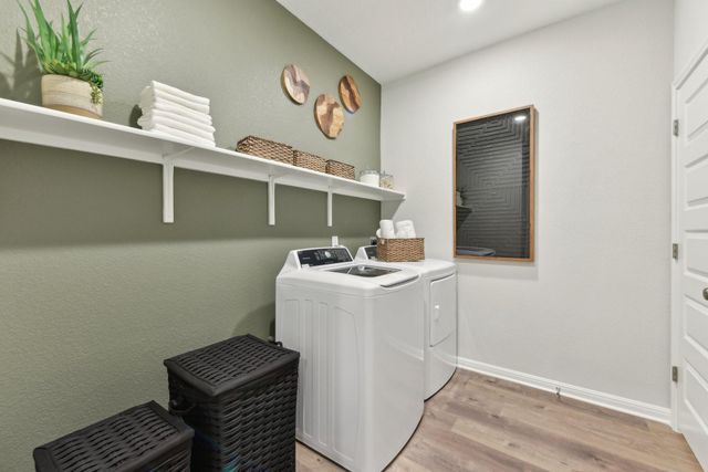 154 Two Bits LN, Elgin, TX 78621