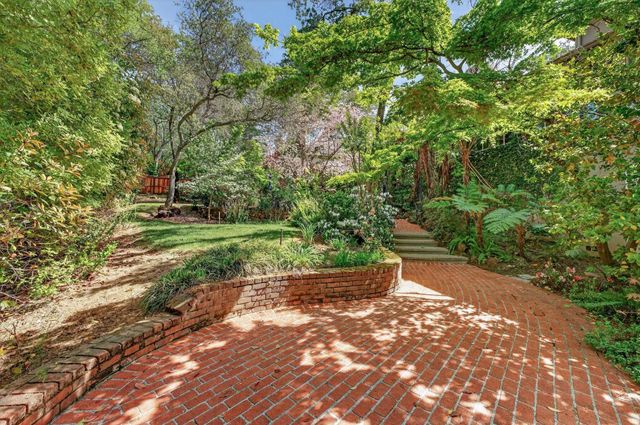 1361 Promontory Point Dr, El Dorado Hills, CA 95762