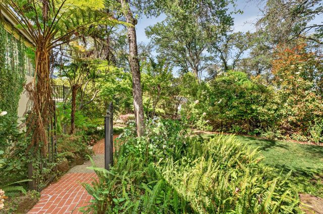 1361 Promontory Point Dr, El Dorado Hills, CA 95762