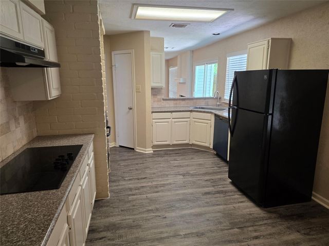 12902 Skymeadow Drive, Houston, TX 77082