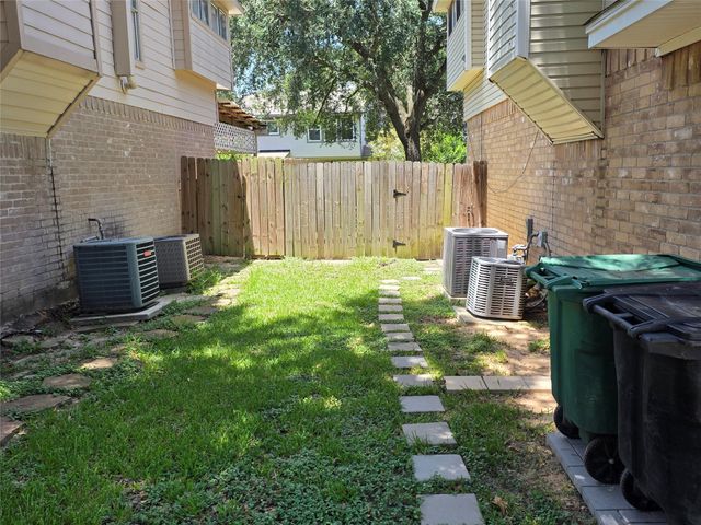 12902 Skymeadow Drive, Houston, TX 77082