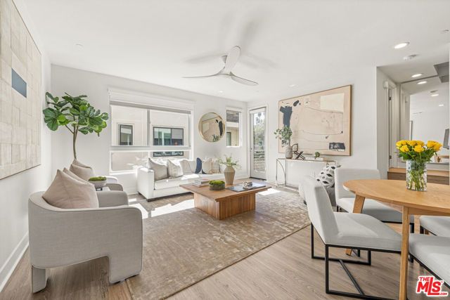 2111 N Cahuenga Boulevard 14, Los Angeles, CA 90068