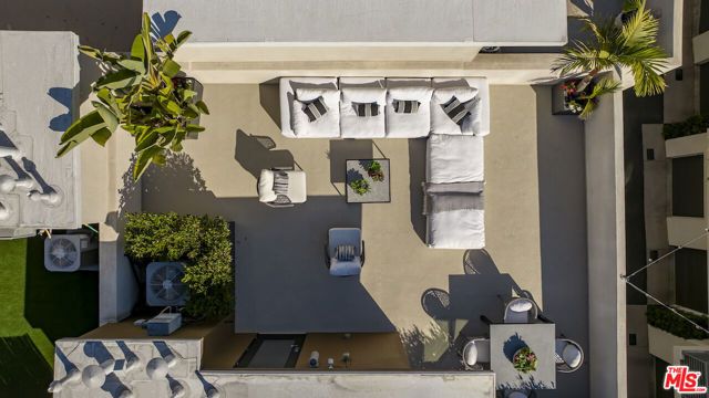 2111 N Cahuenga Boulevard 14, Los Angeles, CA 90068