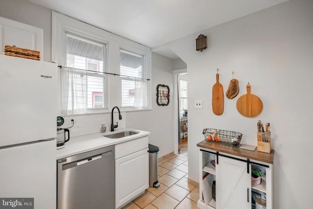 137 STRATHMORE RD, Havertown, PA 19083