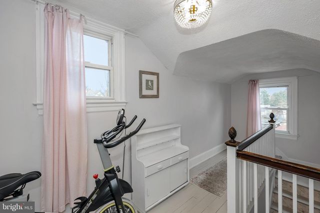 137 STRATHMORE RD, Havertown, PA 19083