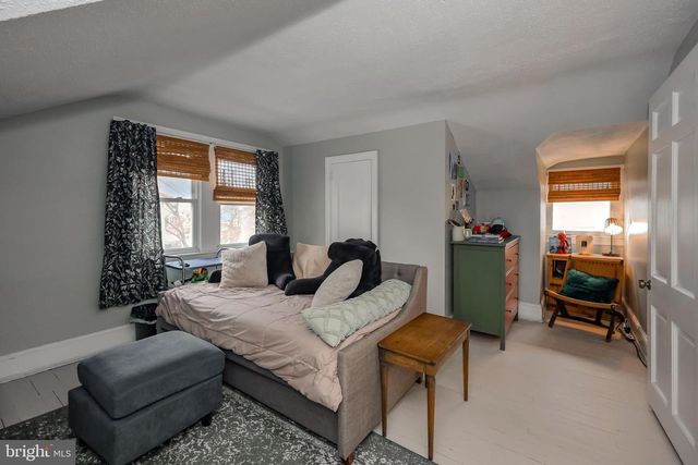 137 STRATHMORE RD, Havertown, PA 19083