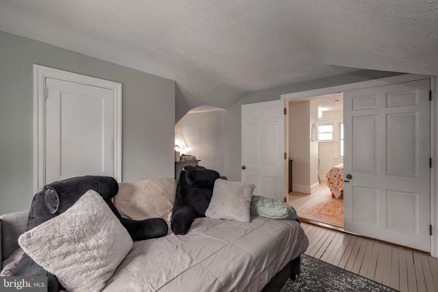 137 STRATHMORE RD, Havertown, PA 19083