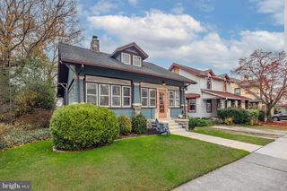 137 STRATHMORE RD, Havertown, PA 19083