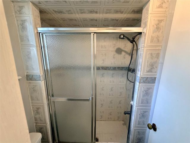 7876 Bender Road, Humble, TX 77396