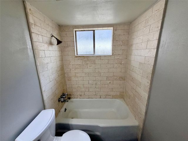 7876 Bender Road, Humble, TX 77396