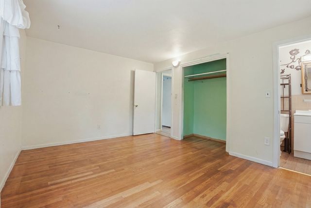 5 Linwood Park, Brockton, MA 02301