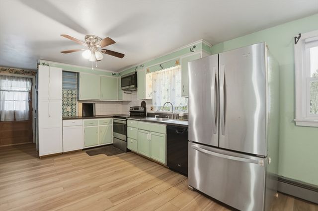 5 Linwood Park, Brockton, MA 02301