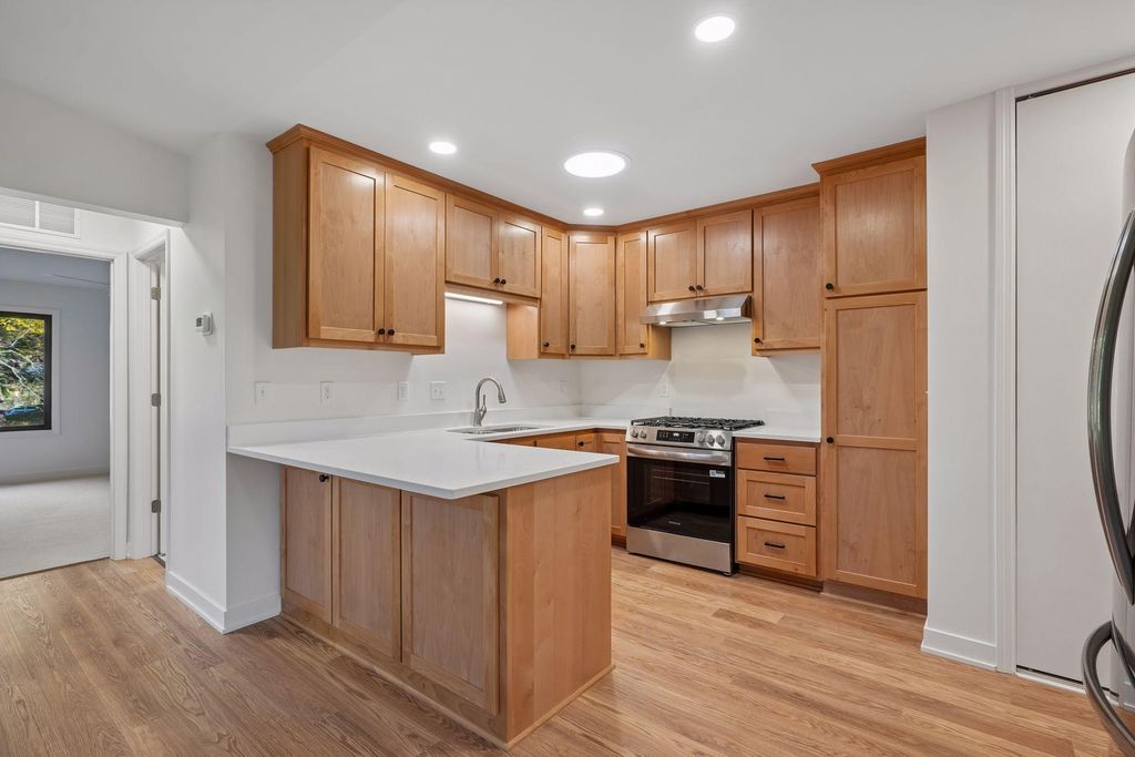 1031 Yuma Lane N, Plymouth, MN 55447 — photo 3