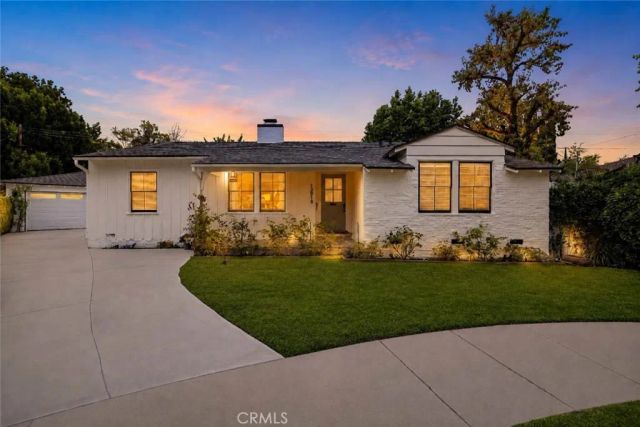 13518 Emelita Street, Van Nuys, CA 91401
