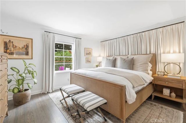 13518 Emelita Street, Van Nuys, CA 91401
