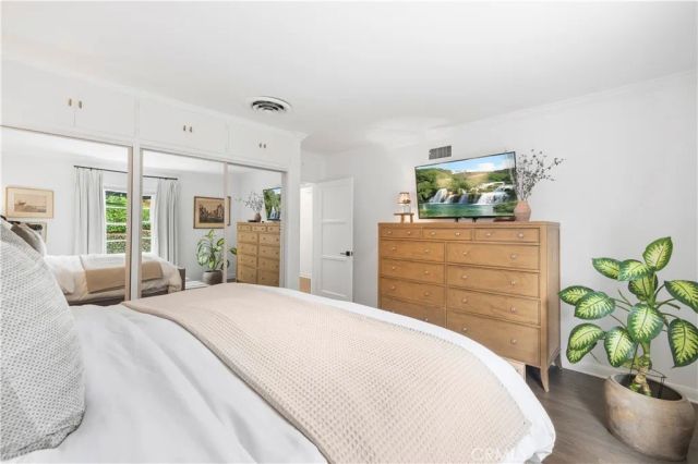 13518 Emelita Street, Van Nuys, CA 91401