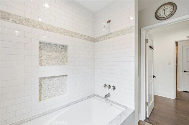 13518 Emelita Street, Van Nuys, CA 91401