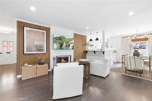 13518 Emelita Street, Van Nuys, CA 91401
