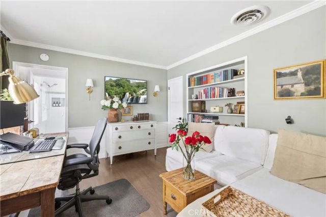 13518 Emelita Street, Van Nuys, CA 91401