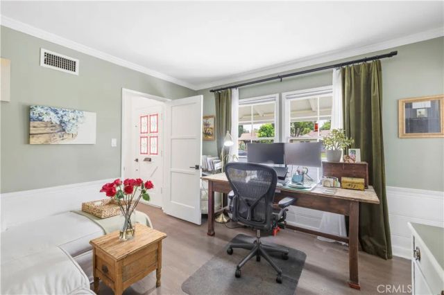 13518 Emelita Street, Van Nuys, CA 91401