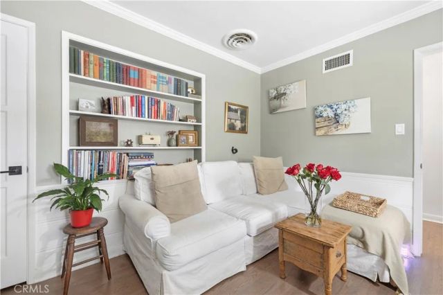 13518 Emelita Street, Van Nuys, CA 91401