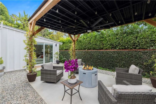 13518 Emelita Street, Van Nuys, CA 91401