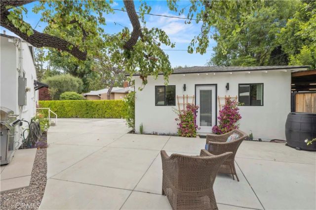 13518 Emelita Street, Van Nuys, CA 91401