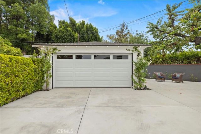 13518 Emelita Street, Van Nuys, CA 91401