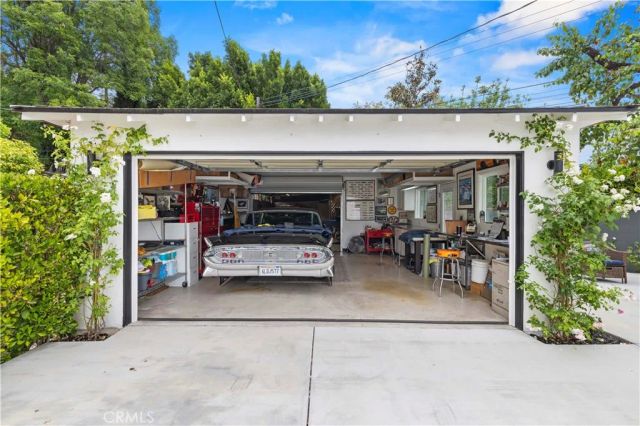13518 Emelita Street, Van Nuys, CA 91401