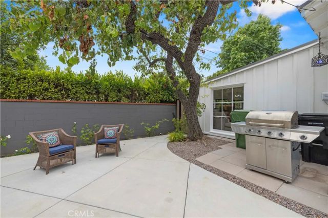 13518 Emelita Street, Van Nuys, CA 91401