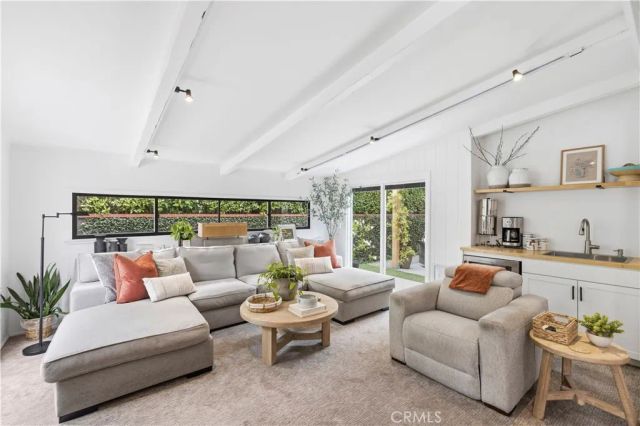 13518 Emelita Street, Van Nuys, CA 91401