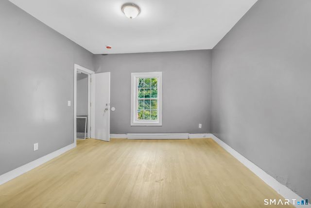 54 High Street 2nd Floor, Waterbury, CT 06704