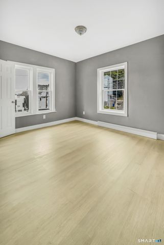 54 High Street 2nd Floor, Waterbury, CT 06704