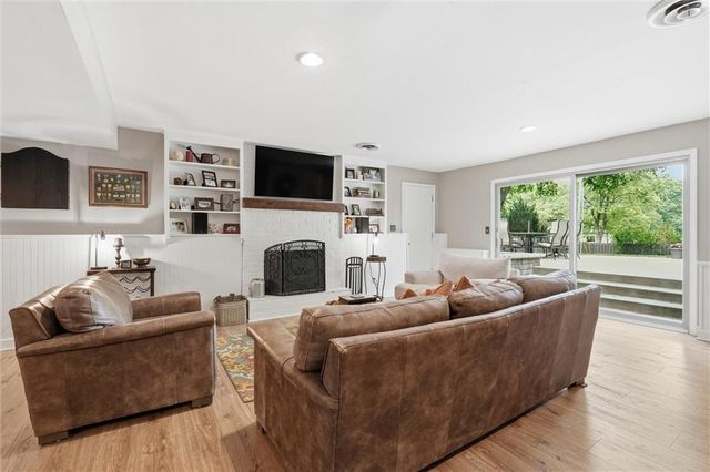 9640 Canterbury Street, Overland Park, KS 66206