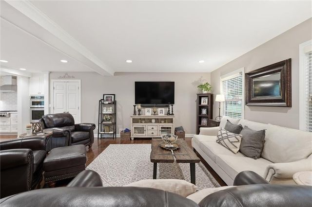 9640 Canterbury Street, Overland Park, KS 66206