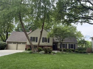 9640 Canterbury Street, Overland Park, KS 66206