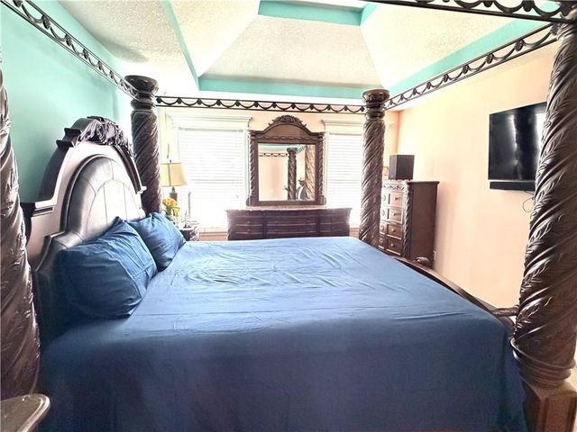 11219 Kimball Avenue, Kansas City, KS 66109