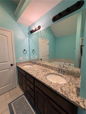 11219 Kimball Avenue, Kansas City, KS 66109