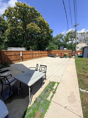 1533 S Kilbourn Avenue, Chicago, IL 60623
