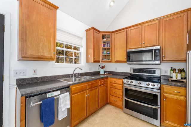 36 HATCHECHUBEE RD, Palmyra, VA 22963