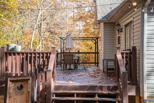 36 HATCHECHUBEE RD, Palmyra, VA 22963