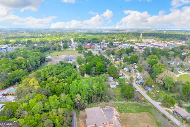 180 Liberty Circle, Hartwell, GA 30643