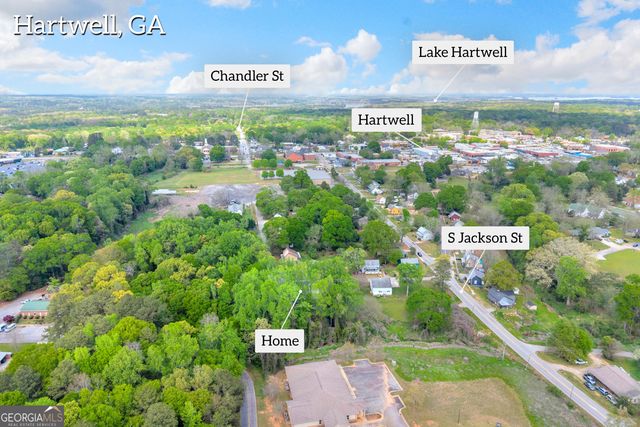 180 Liberty Circle, Hartwell, GA 30643