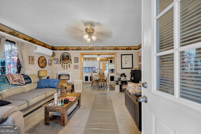 180 Liberty Circle, Hartwell, GA 30643